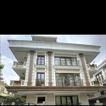 Nadide Sokak *